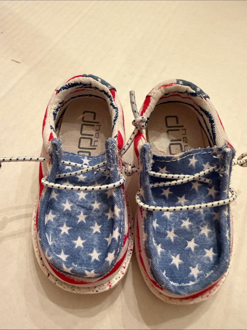 Hey Dude Kids' Blue Star Canvas Sneakers with Red Trim VGUC toddler size 5